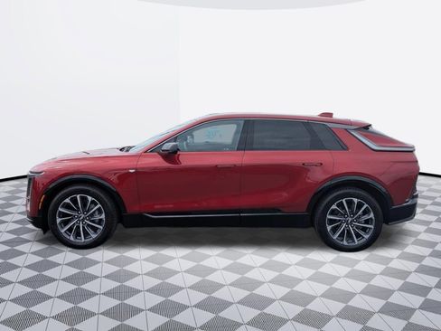 Certified 2024 Cadillac Lyriq Sport AWD/4WD image 9