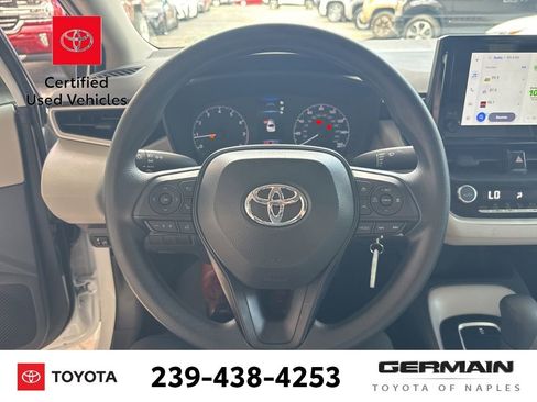 Used 2025 Toyota Corolla LE image 18