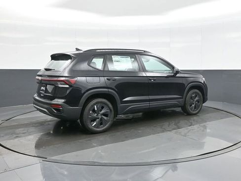 New 2026 Volkswagen Taos S image 7