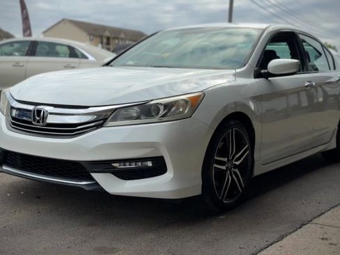 Used 2016 Honda Accord Sport image 5