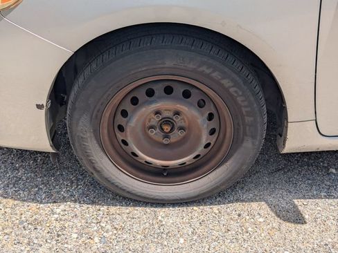 Used 2009 Toyota Corolla FWD image 11