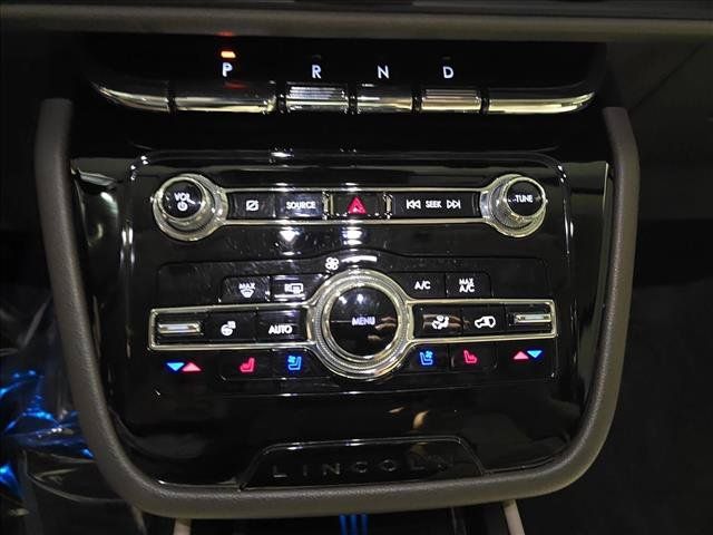 Used 2020 Lincoln Corsair Reserve w/ Equipment Group 201A AWD/4WD image 23
