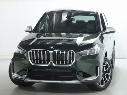 Certified 2024 BMW X1 xDrive28i w/ Convenience Package AWD/4WD image 3