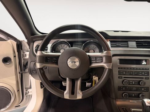 Used 2010 Ford Mustang GT Premium RWD image 13