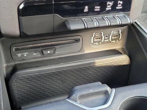 Used 2019 RAM 1500 Big Horn RWD image 27