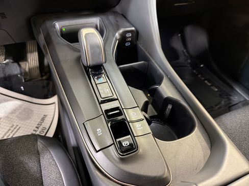 Used 2023 Toyota Crown XLE image 21