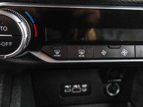 Used 2020 Nissan Sentra SV w/ Electronics Package image 30