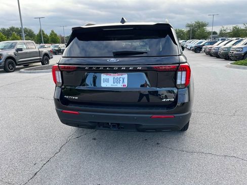 Used 2025 Ford Explorer Active image 42