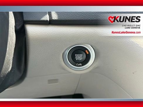 Used 2023 Chrysler Voyager LX FWD image 38