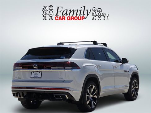 New 2026 Volkswagen Atlas Cross Sport SEL Premium R-Line image 4