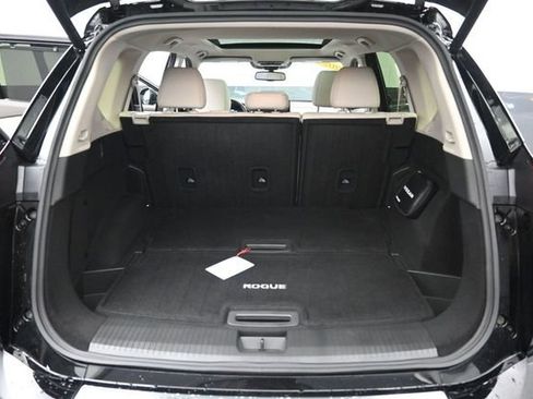 Used 2025 Nissan Rogue SL w/ Tech Package AWD/4WD image 30