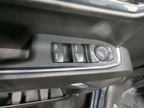 Used 2024 Chevrolet Silverado 1500 LT image 26