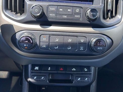 Used 2018 Chevrolet Colorado Z71 image 15