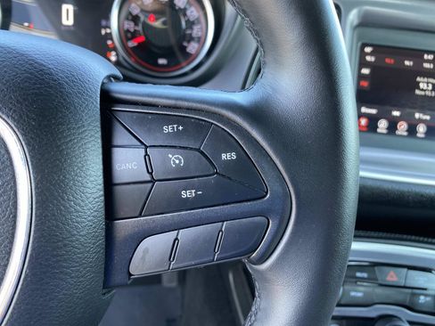 Used 2019 Dodge Challenger SXT RWD image 15