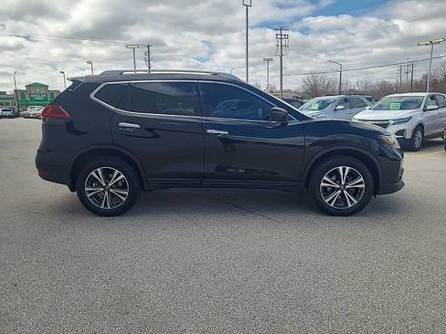 Used 2019 Nissan Rogue SV w/ Premium Package AWD/4WD image 8