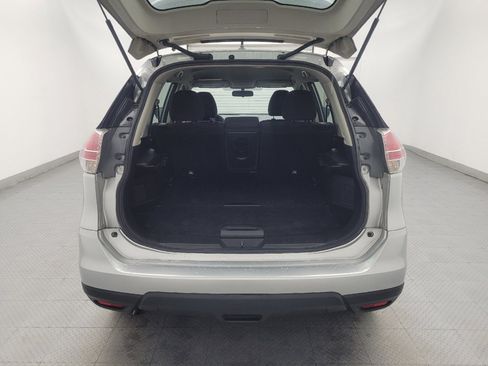 Used 2016 Nissan Rogue S FWD image 29