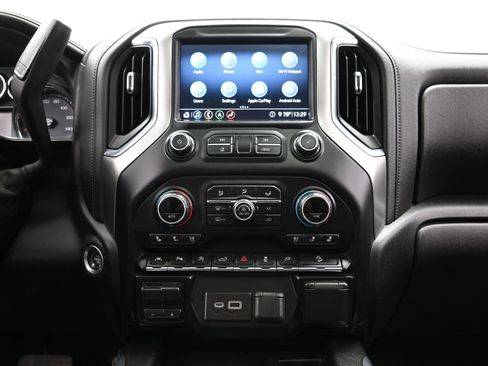 Used 2020 Chevrolet Silverado 1500 LTZ w/ LTZ Premium Package image 17