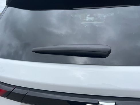 Used 2023 Chevrolet Traverse LT w/ Midnight/Sport Edition image 36