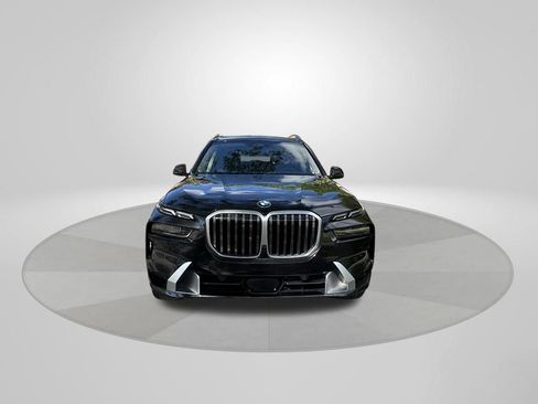 Used 2025 BMW X7 xDrive40i AWD/4WD image 2