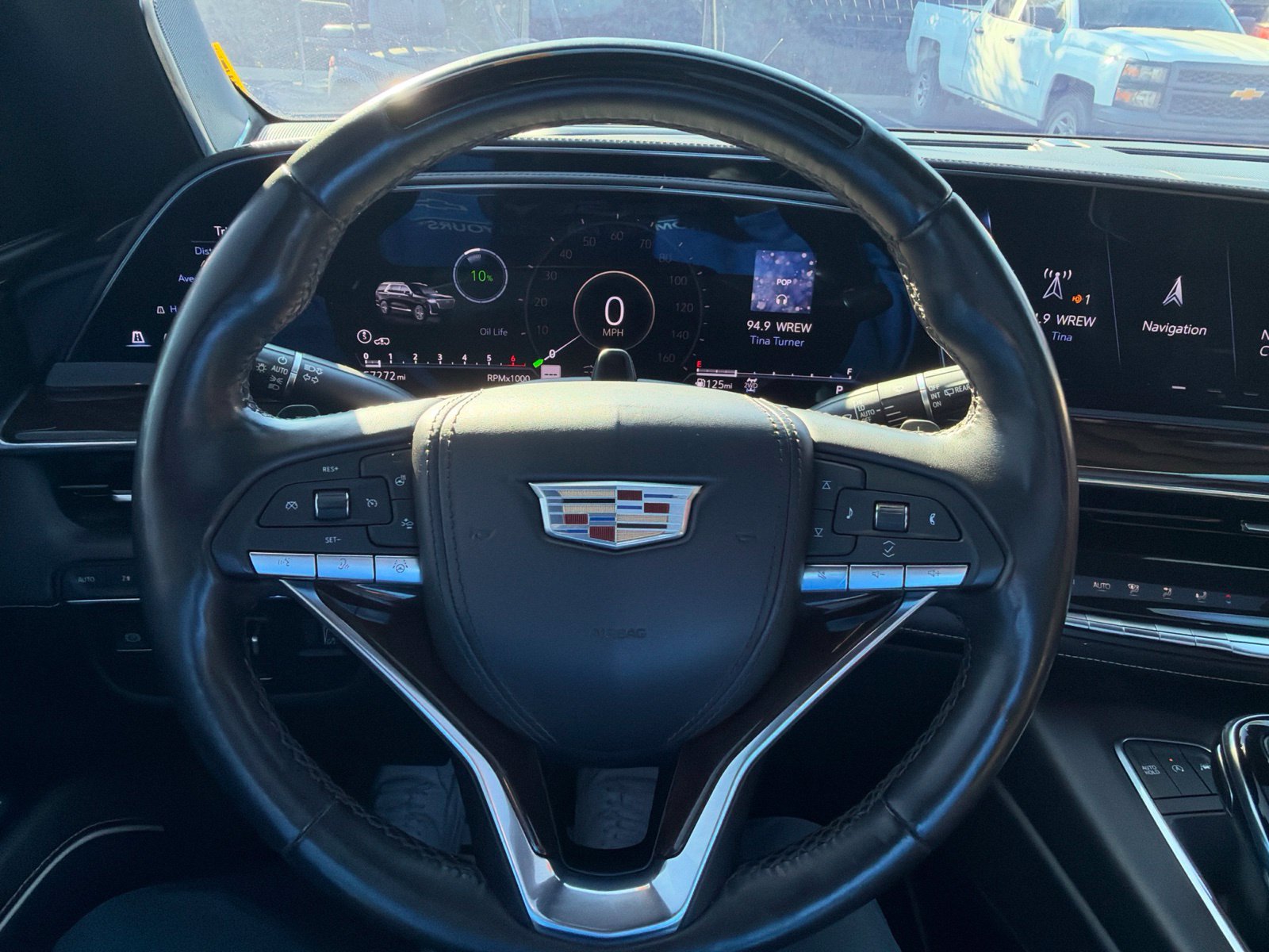 Used 2022 Cadillac Escalade ESV Sport Platinum w/ Heavy-Duty Trailer Package AWD/4WD image 13
