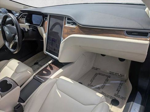 Used 2018 Tesla Model S 75D image 23