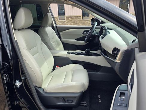 Used 2023 Nissan Rogue SL w/ SL Premium Package image 26