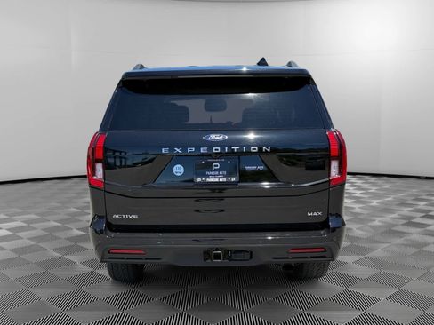 Used 2025 Ford Expedition Max Active AWD/4WD image 4