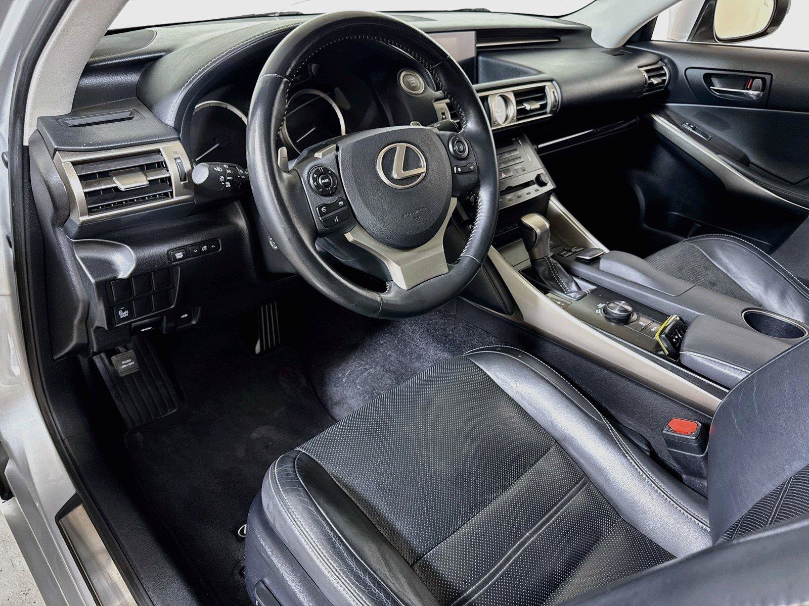 Used 2014 Lexus IS 350 AWD w/ Luxury Package w/Gray Wood image 7