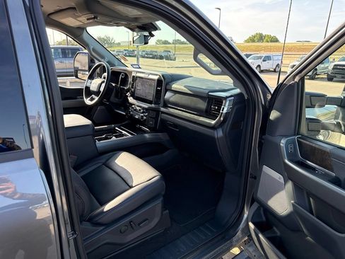 Used 2026 Ford F250 Lariat w/ Black Appearance Package AWD/4WD image 14