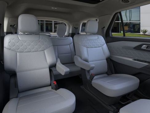 New 2026 Ford Explorer Platinum w/ LUX Leather Package image 11