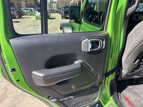 Used 2019 Jeep Wrangler Unlimited Rubicon AWD/4WD image 25