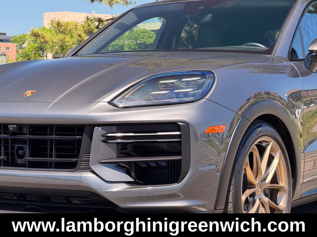 Used 2024 Porsche Cayenne Turbo GT AWD/4WD image 9
