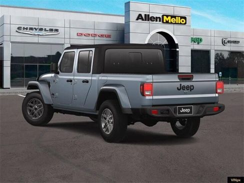 New 2025 Jeep Gladiator Sport image 5