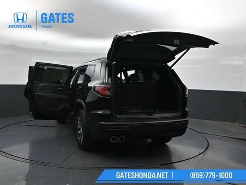 Used 2024 GMC Acadia AT4 w/ Luxury Package AWD/4WD image 65