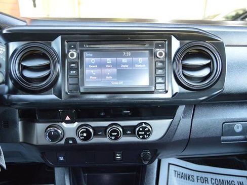 Used 2017 Toyota Tacoma 4x4 Access Cab image 23