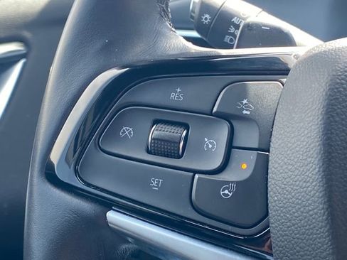 Used 2024 Buick Enclave Essence w/ Sport Touring Edition FWD image 33