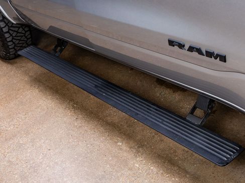 Used 2023 RAM 1500 Limited image 13