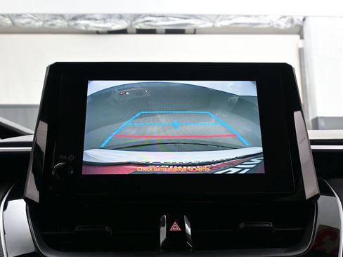 Used 2023 Toyota Corolla LE image 17