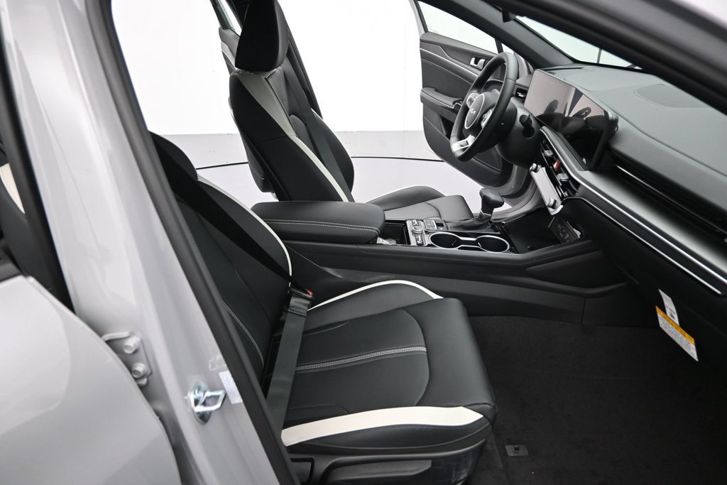 New 2027 Kia K5 GT-Line AWD/4WD image 21