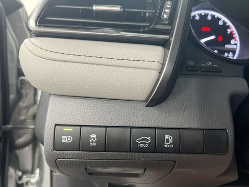 Used 2022 Toyota Camry SE AWD/4WD image 18