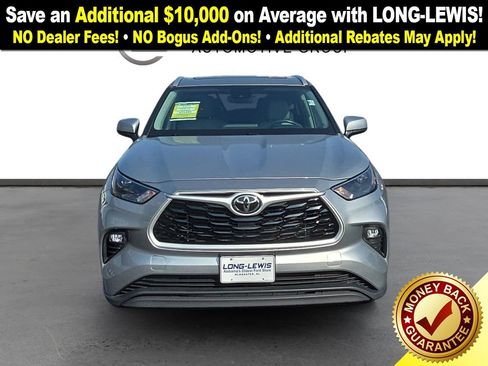Used 2023 Toyota Highlander XLE image 12