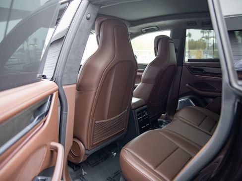 Certified 2025 Porsche Macan Turbo Electric image 21