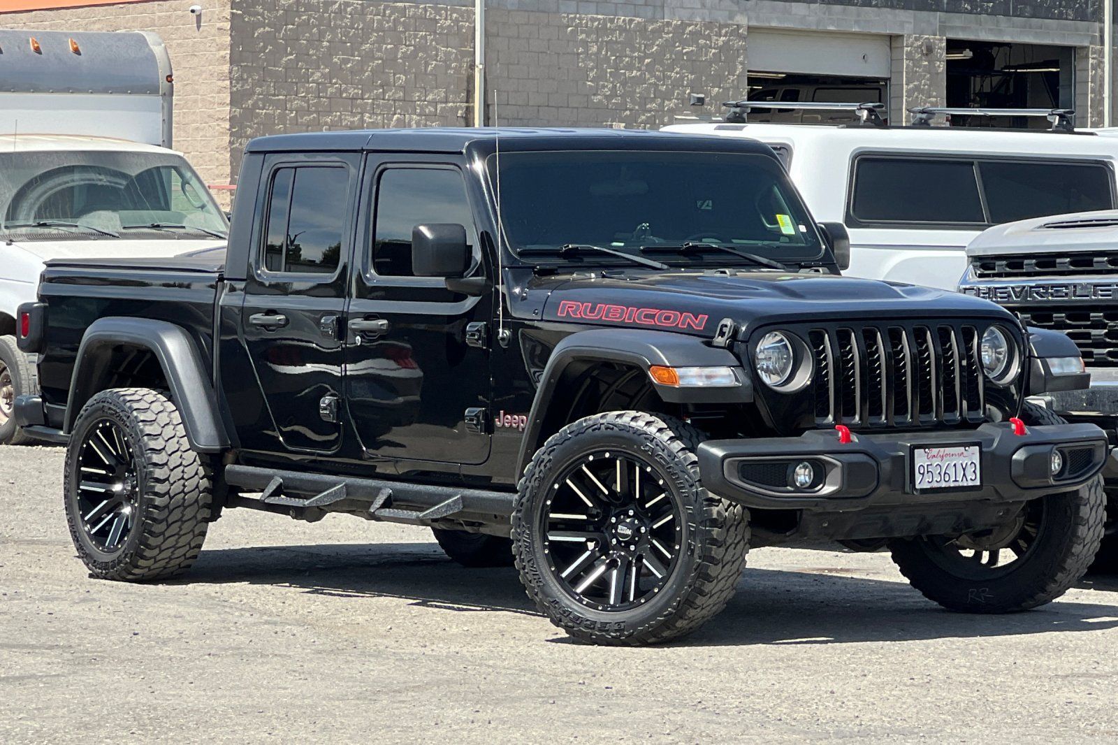 Used 2021 Jeep Gladiator Rubicon w/ Trailer Tow Package AWD/4WD image 2