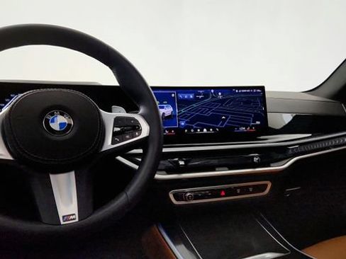 Used 2025 BMW X5 sDrive40i w/ M Sport Package RWD image 65