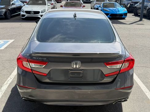 Used 2018 Honda Accord Sport image 8