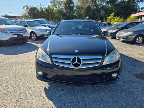 Used 2010 Mercedes-Benz C 300 Sedan image 2