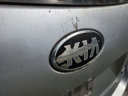 Used 2019 Kia Sorento L FWD image 4
