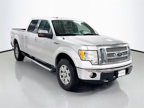 Used 2012 Ford F150 Lariat w/ Lariat Chrome Pkg image 3