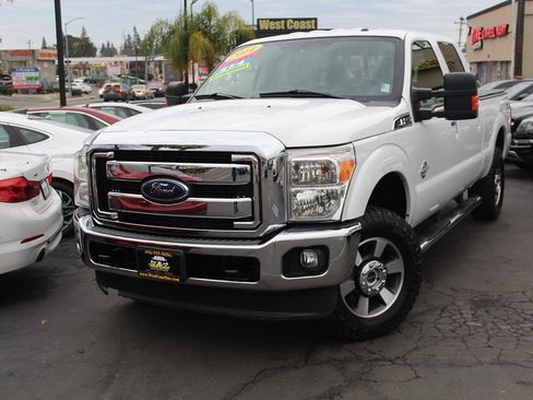 Used 2014 Ford F250 Lariat w/ Lariat Interior Package image 40