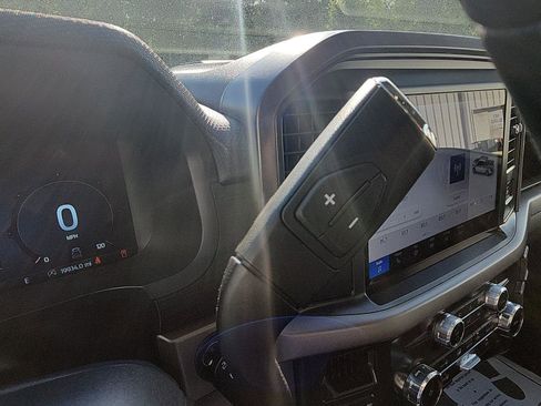 Used 2025 Ford F150 XLT w/ Equipment Group 301A Standard image 19